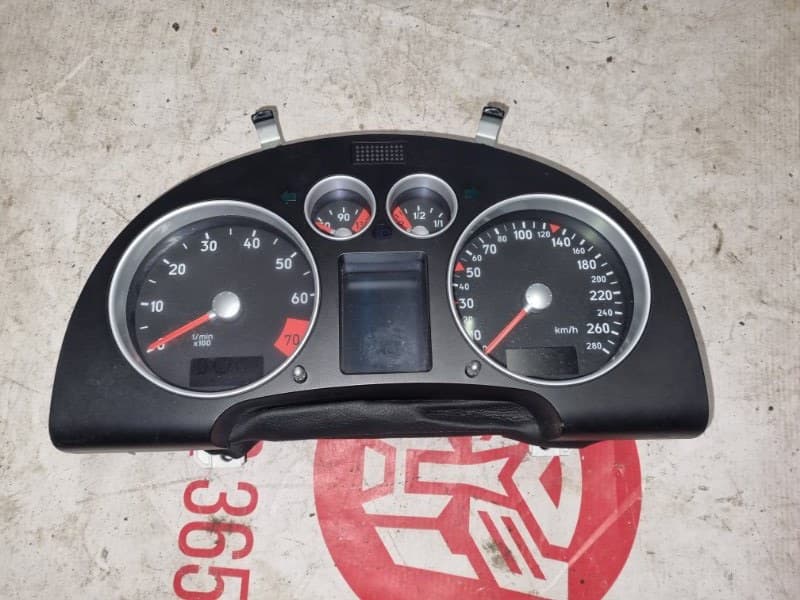 Щиток приборов Audi TT 8N3 BHE 2005 (б/у)