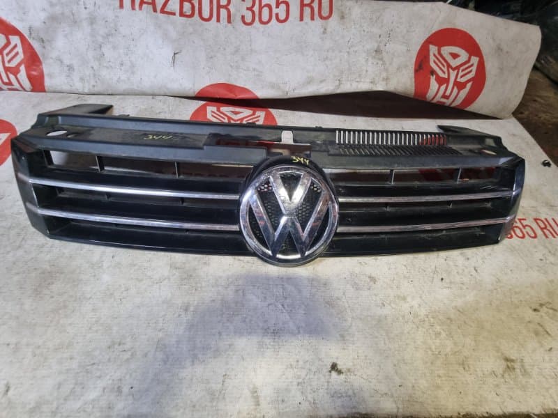 Решетка радиатора Volkswagen Sharan 7N CAV 2011 (б/у)