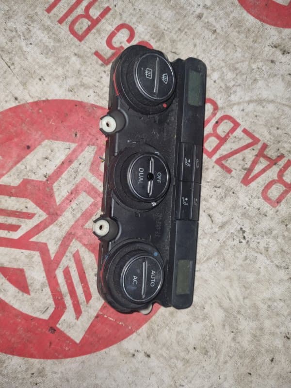 Панель управления Volkswagen Jetta 1K2 CAV 2008 (б/у)