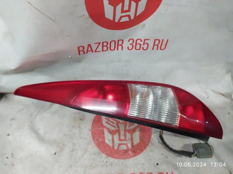 Фонарь FORD Mondeo 3 УНИВЕРСАЛ LCBD 2005 задн. прав. (б/у)