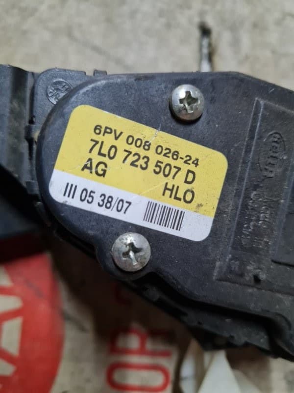 Педаль газа Volkswagen Touareg 7L6 AXQ 2005 (б/у)