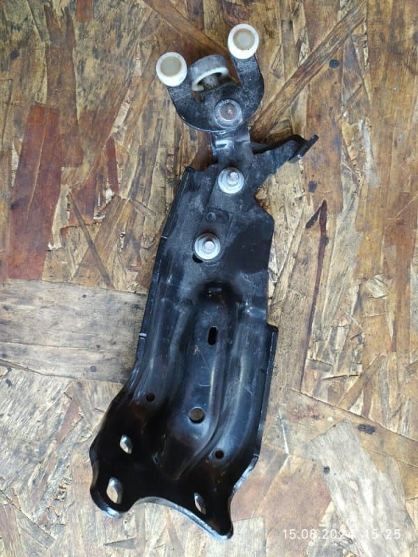 Ролик раздвижной двери Volkswagen Sharan 7N1 CAV 2011 (б/у)