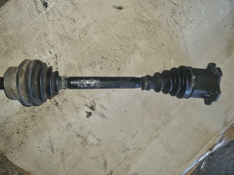 Привод Audi S6 4B2 ANK 2002 перед. лев. (б/у)