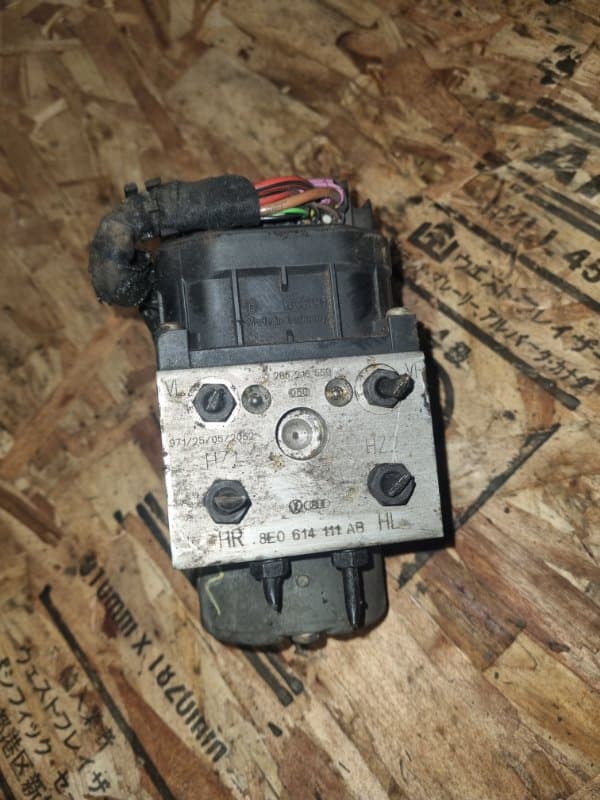 Блок abs Audi A4 8D2 APT 1.8 2000 (б/у)