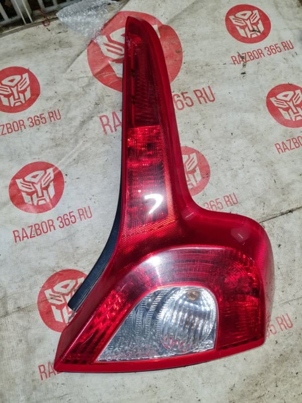 Фонарь с дефектом VOLVO C30 MK B4204S3 2011 задн. прав. (б/у)