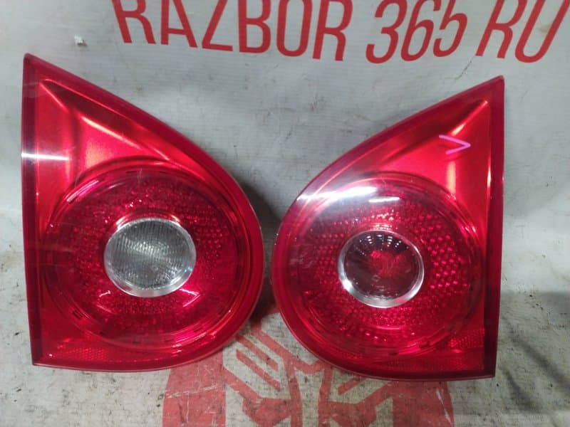 Комплект фонарей Volkswagen Golf 1K1 BLF 2006 задн. (б/у)