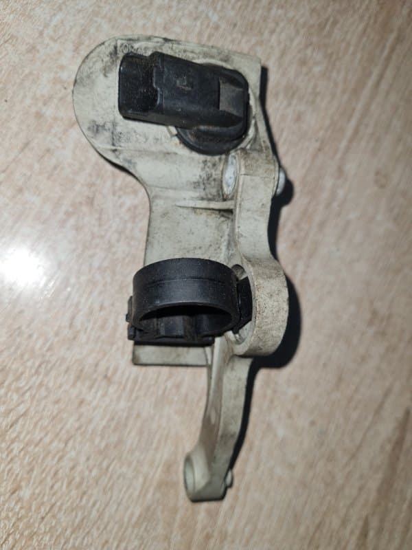 Датчик коленвала с кронштейном Peugeot 206 2A NFU 2002 (б/у)