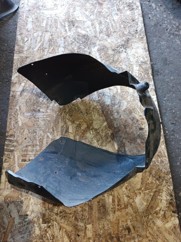 Подкрылок Audi A4 8E5 AMB 2003 перед. лев. (б/у)