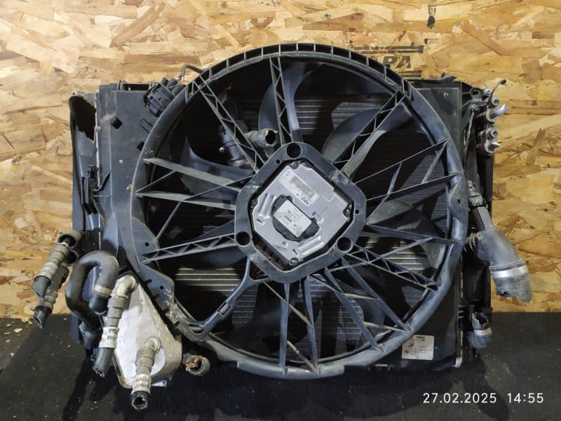 Комплект радиаторов с вентилятором BMW 3 E90 N52B25AE 2006 (б/у)