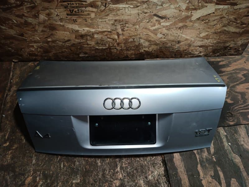 Крышка багажника Audi A4 8E2 AMB 2003 (б/у)