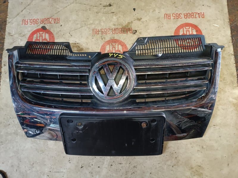 Решетка радиатора Volkswagen Jetta 1K2 CAX 2009 (б/у)