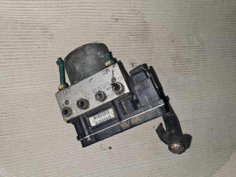 Блок abs Peugeot 307 3H RFN EW10J4 2004 (б/у)