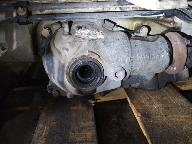 Редуктор BMW X3 E83 N52B25AF 2008 перед. (б/у)