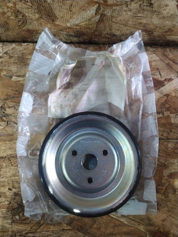 Шкив помпы Citroen DS4 NX 1.6T EP6CDTM 5F06 2013 (б/у)