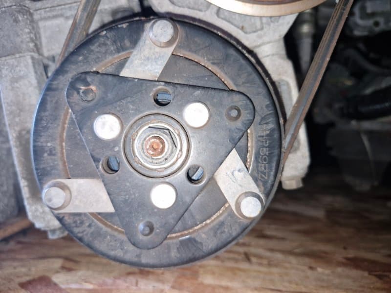 Компрессор кондиционера Volvo XC70 BZ B5254T12 2014 (б/у)