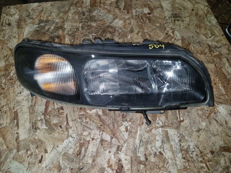 Фара галоген Volvo XC70 SZ B5244T3 2002 прав. (б/у)