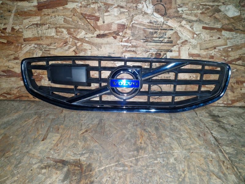 Решетка радиатора Volvo S60 Y20 B4164T 2012 (б/у)