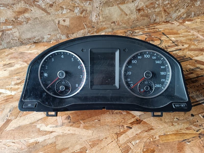 Щиток приборов Volkswagen Tiguan 5N1 CCZ 2011 (б/у)