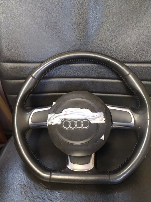 Руль Audi TT 8J3 BWA 2010 (б/у)