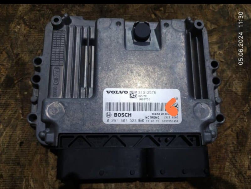 БЛОК УПРАВЛЕНИЯ ДВИГАТЕЛЯ Volvo V70 BW B4164T 2012 (б/у)