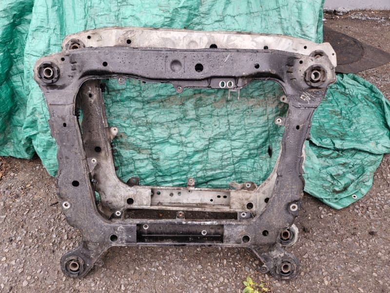 Подрамник Volvo XC70 SZ B5244T3 2002 перед. (б/у)