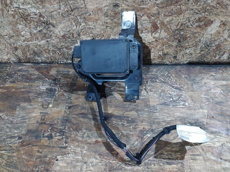 Радар в сборе с кронштейном Volvo V60 FW B4164T 2012 перед. (б/у)