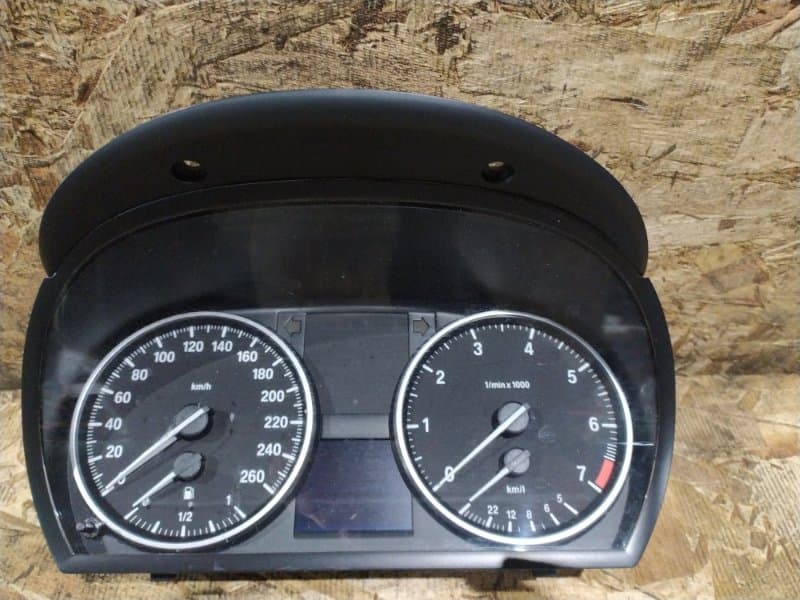 Щиток приборов BMW X1 E84 N20B20A 2014 (б/у)