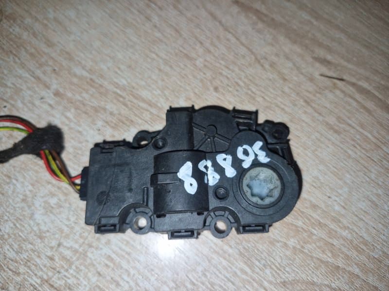 Сервопривод печки VOLVO Xc90 D4204T11 2016 (б/у)
