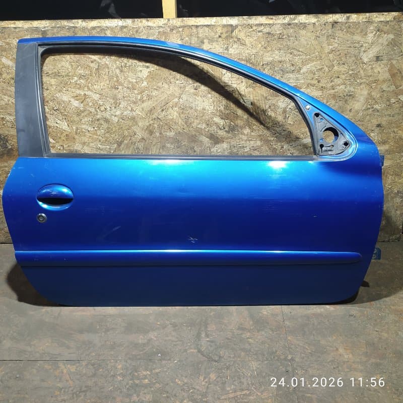 Дверь Peugeot 206 2C NFU 2005 прав. (б/у)