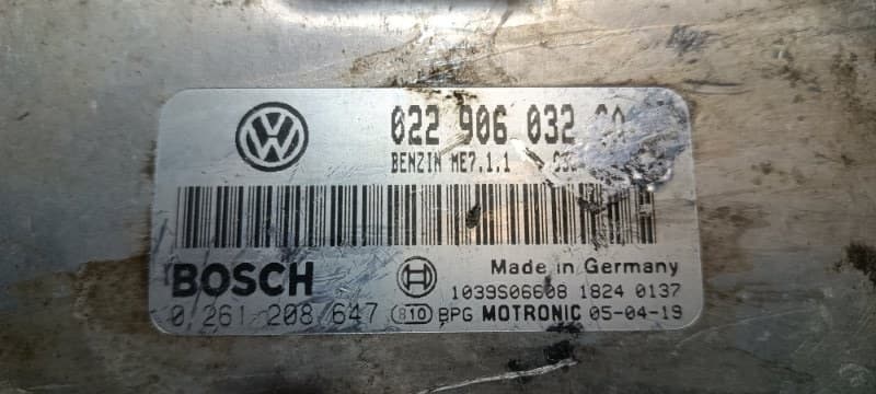 БЛОК УПРАВЛЕНИЯ ДВИГАТЕЛЯ Volkswagen Touareg 7L6 BMV 2005 (б/у)