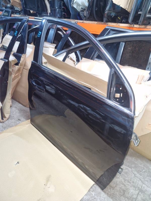 Дверь Peugeot 308 T92 YHZ DV5RS 1.5 2017 перед. прав. (б/у)