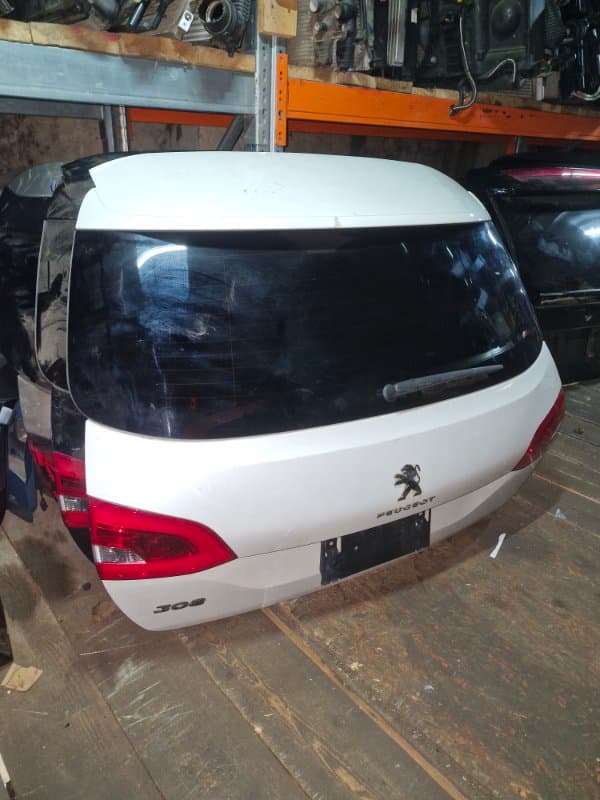 Крышка багажника Peugeot 308 T92 HN01 2014 (б/у)