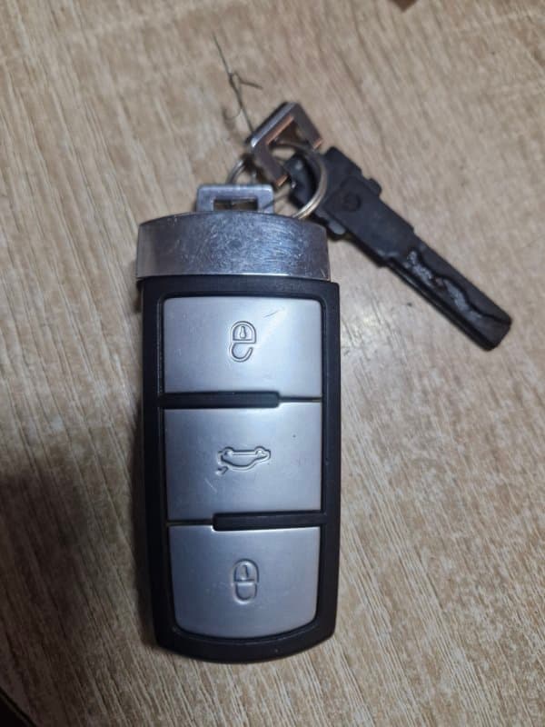 Ключ зажигания Volkswagen Passat 3C5 BWA 2007 (б/у)