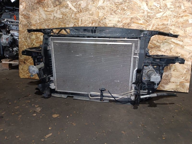 Панель передняя в сборе Audi A4 8E2 AMB 2003 (б/у)