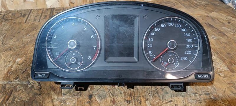 Щиток приборов Volkswagen Touran 1T3 CAV 2012 (б/у)