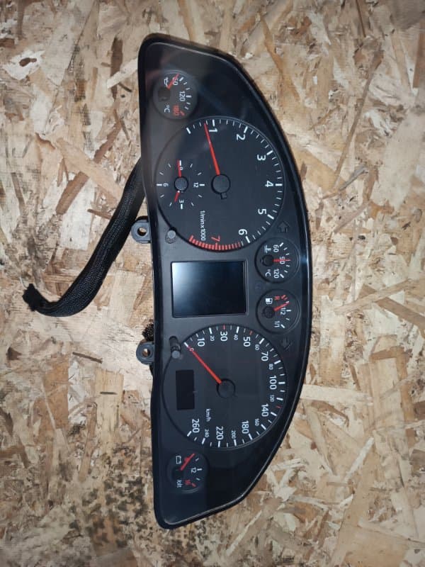 Щиток приборов Audi A6 4B2 ACK 2001 (б/у)