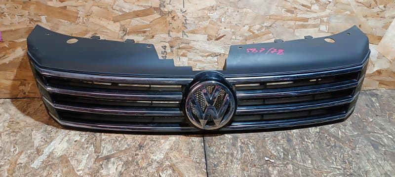 Решетка радиатора Volkswagen Passat 365 CAX 2012 (б/у)