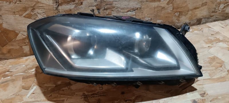 Фара ксенон адаптивный Volkswagen Passat 365 CAX 2012 перед. прав. (б/у)
