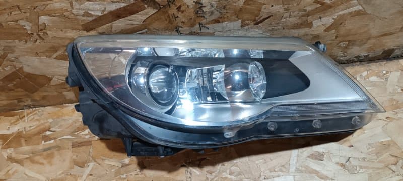 Фара ксенон адаптивный Volkswagen Tiguan 5N1 CAW 2009 перед. прав. (б/у)