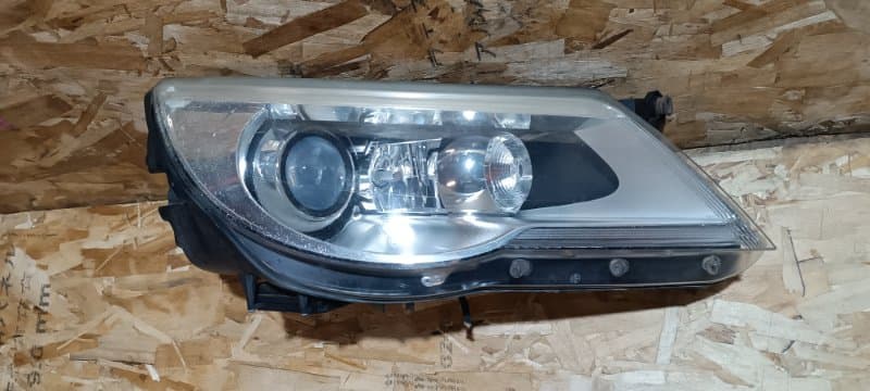 Фара ксенон адаптивный Volkswagen Tiguan 5N1 CAW 2009 перед. прав. (б/у)