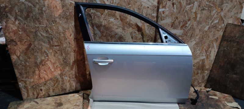 Дверь Audi A4 8K2 CDN 2009 перед. прав. (б/у)