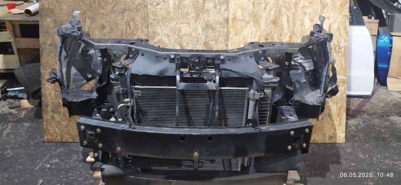 Панель передняя в сборе Cadillac SRX FFN LF1 2011 перед. (б/у)