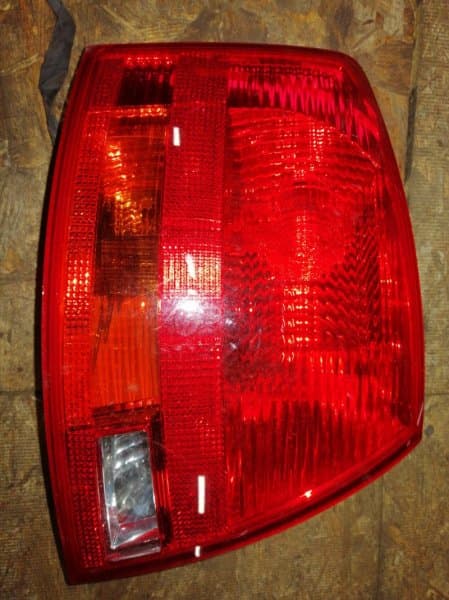 Фонарь Audi A4 8E задн. лев. (б/у)