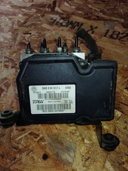 Блок abs Volkswagen Tiguan 5N CAW (б/у)