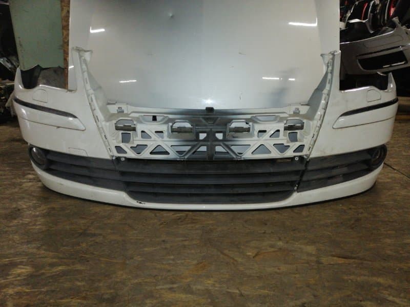 Бампер Volkswagen Touran 1T 2006 перед. (б/у)