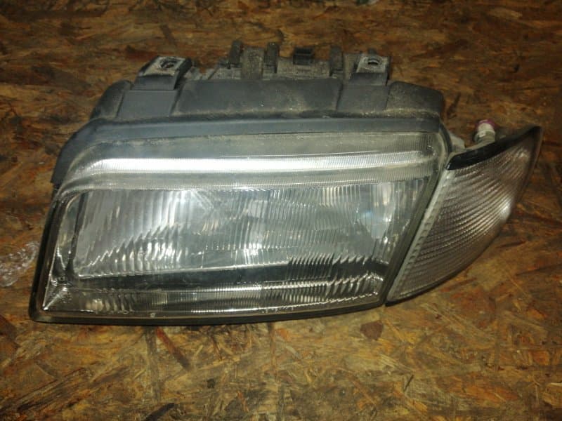 Фара Audi A4 8D B5 перед. лев. (б/у)