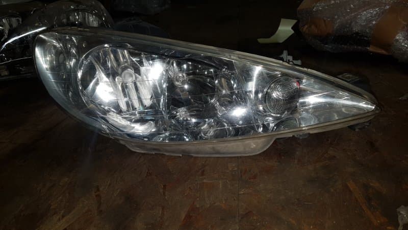 Фара Peugeot 206 ХЕЧБЕК TU3JP 2008 прав. (б/у)