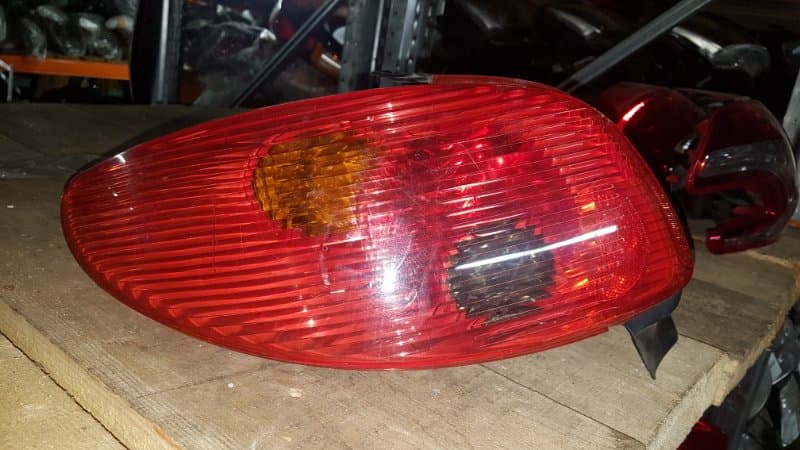 Фонарь Peugeot 206 ХЕЧБЕК NFU 2006 задн. лев. (б/у)