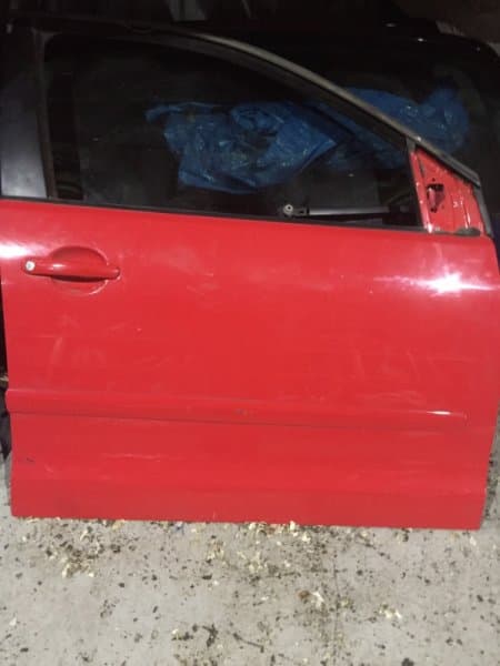 Дверь Volkswagen Polo 4 9N BKY 2005 перед. прав. (б/у)