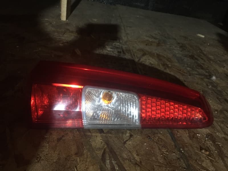 Фонарь VOLVO V70 УНИВЕРСАЛ 2004 задн. лев. (б/у)